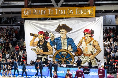 Vor dem ersten Heimspiel im Eurocup begeisterten die Fans der Niners mit dieser Choreografie. Ist die Reise durch Europa aber ab diesem Sommer erst einmal vorbei?