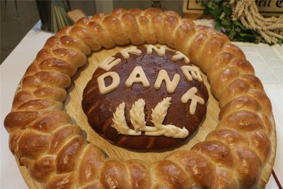 Erntedank vom Bäcker in Reuth.