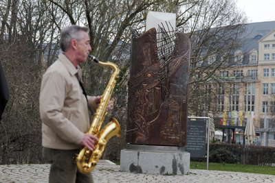 Frank Gareis spielte auf dem Saxofon Lieder der Wende, zum Beispiel „Wind of Change“.