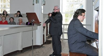 Jürgen Fleischhauer (Violine) und Jens Petzl (Orgel) spielten unter anderem Werke von Bach und Händel.