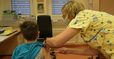Am Helios Klinikum in Aue hat es am Samstag eine Impfaktion für Kinder ab fünf Jahren gegeben. 