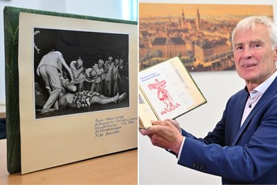 Thomas Lange mit der Chronik des Pioniertheaters bis 1975. Links ein Foto der ersten Aufführung „Die Sache mit der Rakete“.