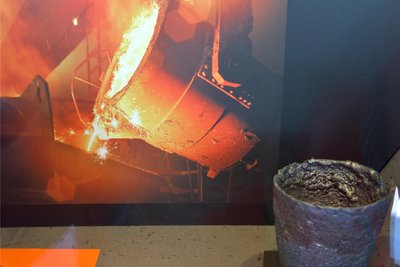 Gezeigt werden Einsatzgebiete von feuerfesten Materialien aus Keramik.