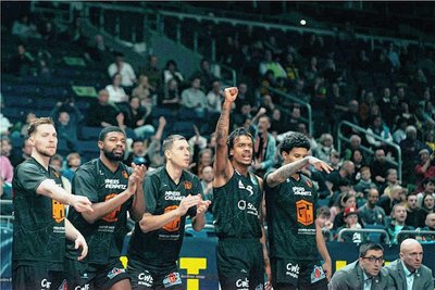 Teamgeist und Einstellung stimmten bei den Niners Chemnitz im Spiel bei Alba Berlin wieder. Punkte gab es dennoch nicht. 
