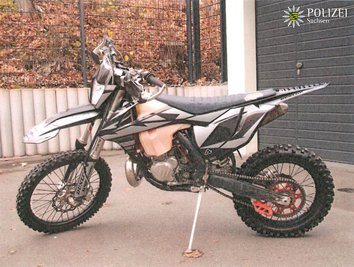 Ein Auerbacher soll mehrere Motorräder entwendet haben, darunter diese Cross-Maschine.