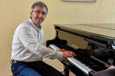 Andreas Häfer, Direktor der Musikschule Vogtland, freut sich, dass Reichenbach beim Bundeswettbewerb Partner von Zwickau ist.