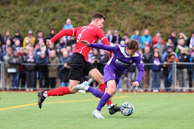 In der vergangenen Saison erwischten Luca Lautz (l.) und der VfB Annaberg das große Los und traf in Runde 3 auf den FC Erzgebirge Aue.