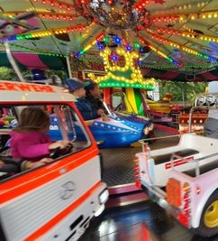 Auf dem Karussell war beim Herbstfest in Zschopau kaum ein Platz zu bekommen. 