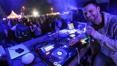 Party im Sonnenbad Rußdorf wie im vergangenen Jahr mit DJ Fladsound (im Bild) gibt es in diesem Jahr nicht. Die Disko-Reihe Impulsiva wurde abgesagt.