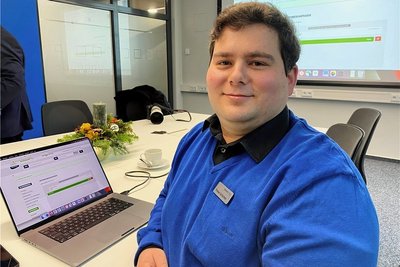 Florian Schlichter kam vor zehn Jahren aus Ostsachsen ins Vogtland - über ein Jobportal, das er heute selbst betreut. 
