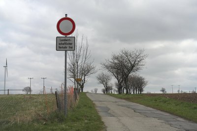 Hinter der Sperrscheibe parkten Gäste der Veranstaltungen des Reinsdorfer Faschingsklubs. Nach Wochen kam das böse Erwachen: Strafzettel flatterten ins Haus.