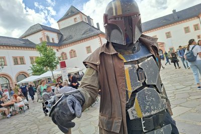Karn Jurek war mit Freunden der Beskarschmiede zum Fest nach Augustusburg gekommen.