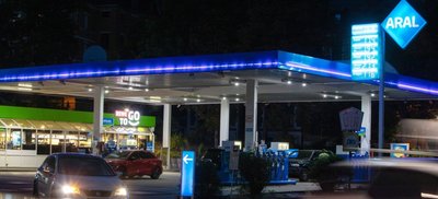 Die Aral-Tankstelle an der Plauener Hammerstraße: Dort muss man für Benzin und Diesel meist mehr bezahlen als etwa an Aral-Tankstellen in Aue und Zwickau. 