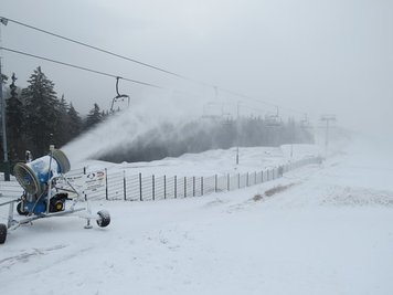 "Schnee Marsch" in Schöneck: Die Kanonen laufen.
