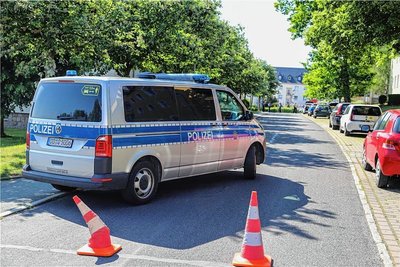 Die Glück-Auf-Straße wurde zur Unfallaufnahme durch die Polizei voll gesperrt.