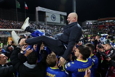 Steht bei den Spielern hoch im Kurs: Trainer Sergej Barbarez. (Archivbild)