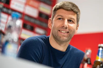 Mit der Nationalmannschaft wurde Thomas Hitzlsperger bei der WM 2006 Dritter - 2008 Vizeeuropameister.