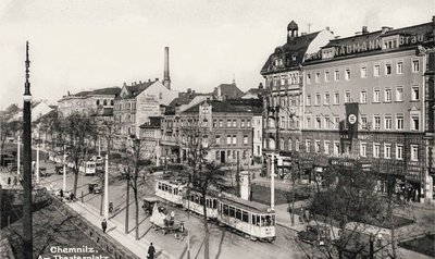 Das NS-Lokal "Hansa-Haus" am Theaterplatz/Ecke Carolastraße (heute Standort des Hotels an der Oper) diente 1933 als eine der berüchtigten SA-Folterzentralen. 