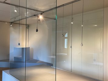 Nichts zu sehen, aber zu hören gibt es bei der Klanginstallation "Acoustic Memory Triggers" von Monika Golla.