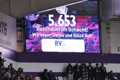 Mehr als 5600 Zuschauer verfolgten das 1:1 des FC Erzgebirge Aue am Sonntag gegen Verl im Stadion.