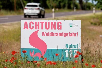 Die wochenlange Trockenheit hat Folgen für die Waldbrandgefahr in der Region.