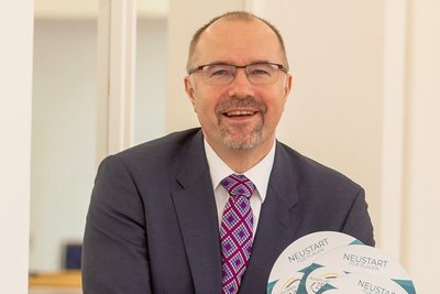 Steffen Zenner, Plauener Oberbürgermeister, ist mit höheren Kosten für das neue Spitzenzentrum konfrontiert. 