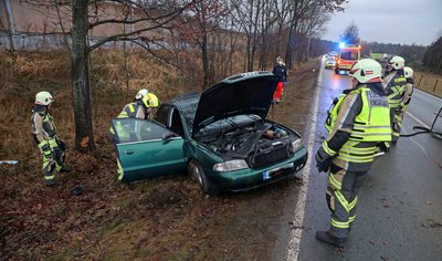 Der Zustand des Autos nach dem Unfall (Frontansicht).