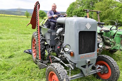Auf seinen Aktivist-Traktor, Baujahr 1951, lässt Markus Büchel aus Obermarxgrün nichts kommen.