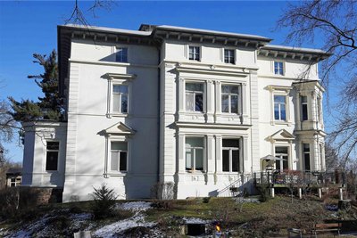 Anlässlich des fünfjähriges Bestehens des Hospizes hält Bruder Paulus Terwitte einen Vortrag in der Stadthalle.