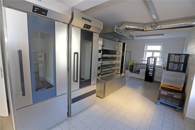 Seit Jahren wartet die Backstube an der Chemnitzer Straße darauf, dass es losgehen kann.