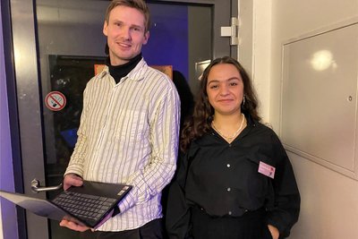 Christoph Morling und Shirin standen beim Bühnenball in Freiberg am Einlass zum Escape-Room. Wegen des großen Zuspruchs mussten sie einige Interessierte wieder wegschicken.