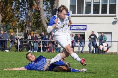 Lucien Hertel erzielte in dieser Szene das 1:0 für den VfB Empor Glauchau gegen Markranstädt.