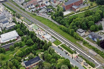 Der Blick aus der Vogelperspektive auf die Freizeitanlage. Das Foto entstand Anfang Juni. Nun steht das Bauprojekt vor dem Abschluss. Foto: Ralph Köhler/Archiv