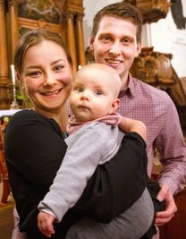 Sarah-Julia Klinnert, Philipp Müller mit Töchterchen Ida.