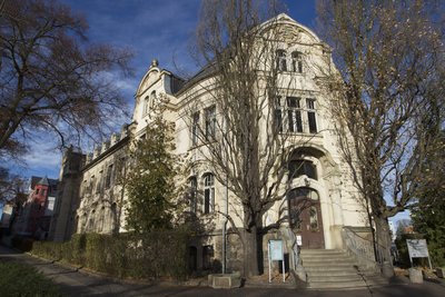 Das alte Landratsamt an der Neundorfer Straße 94-96 in Plauen. 
