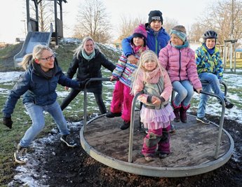 Auf dem Theumaer Spielplatz.