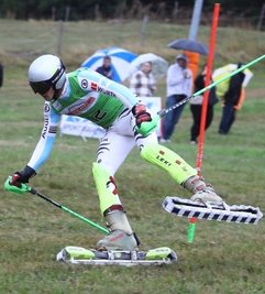 Elias Herrmann vom Grasski-Team Erzgebirge hatte im zweiten Lauf Probleme und fiel zurück.