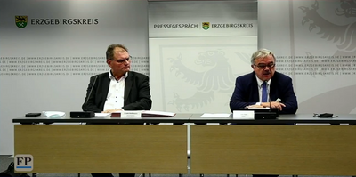 Abteilungsleiter Reißmann und Landrat Vogel beim Pressegespräch am Montagmittag.