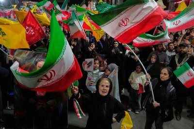 Regierungsnahe Demonstranten im Iran. 