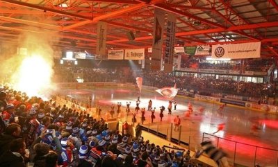 Vor dem Beginn der neuen Eishockey-Saison soll ein Nord-Ost-Pokal ausgetragen werden.