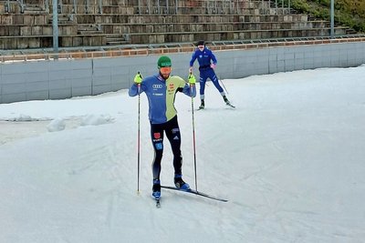 VSC-Kombinierer Nick Siegemund (vorn) beim Training.