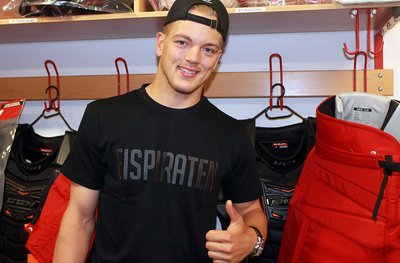 Der neue Torhüter der Eispiraten, Michael Blitzer.