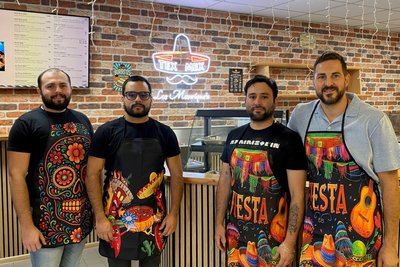Dany Manrique, Angelo Sanabria, Jorge Montilla und Chris Uhlig (v. l.) betreiben den Tex-Mex-Imbiss.