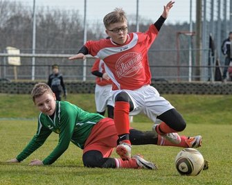 Schon immer ein Kämpfer: Marius Schreiber im Dress von Fortuna Langenau in einem D-Jugendspiel gegen Mittweida im März 2016. 
