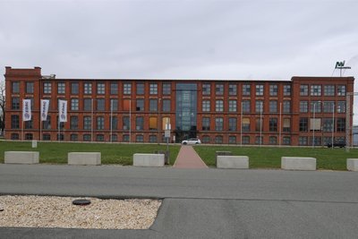Die Niederlassung in der Pölbitzer Straße in Zwickau. Meckel zufolge hat die Unternehmensleitung der Zwickauer Niederlassung eine Standortgarantie zugesichert.