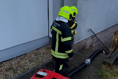 In der Grundschule Sosa wurde am Sonntagabend ein Keller überflutet.