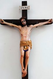 
              <p class="artikelinhalt">Der gekreuzigte Jesus in der Kirche in Chemnitz Wittgensdorf.</p>
            