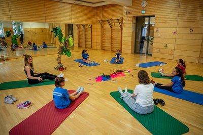 Projekt in der Freiberger Jahnsporthalle: Im Tempel der beweglichen Helden ging es entspannter zu.