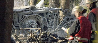 Im Januar 2005 stürzte ein Polizeihubschrauber im Wald über Thalheim ab. Zwei Menschen waren sofort tot. Christian Roßbach war als Leitender Notarzt vor Ort. Die Bilder hat er bis heute nicht vergessen. 