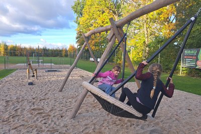 Der Spielplatz in Marbach, der Ende August 2025 eingeweiht wurde, ist bei Kindern beliebt.